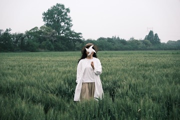 001