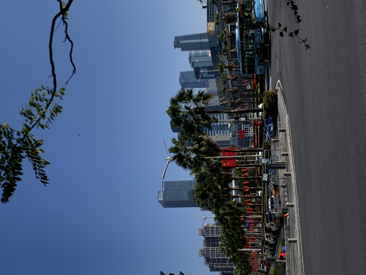 雨后厦门街厦门会展中心附近随手拍