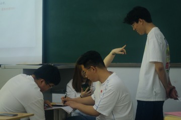 F86FEA8E-DB02-4A67-802F-E2002C6F7E51/L0/001