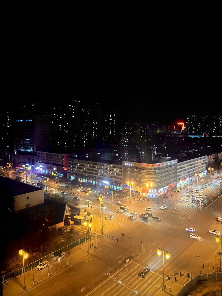 我的城市\车水马龙的喧嚣
