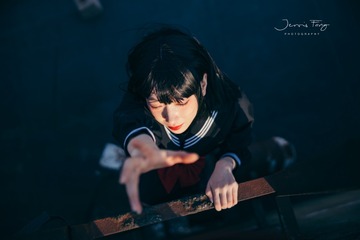 001