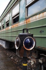5613806