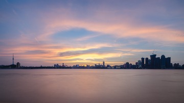 190381