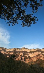 日出嶂石岩（1300）.jpg