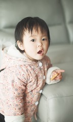 179037