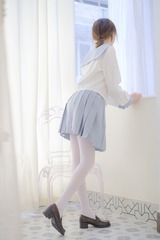 7912