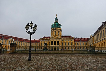 14832