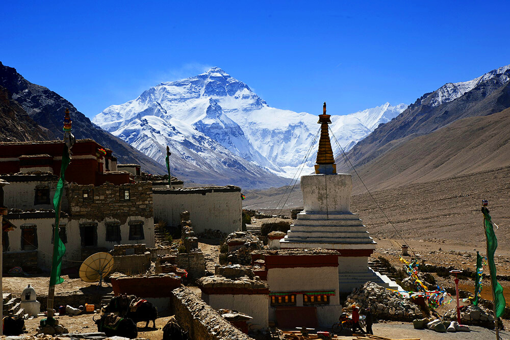 绒布寺拍珠穆朗玛峰