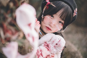 001