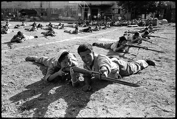 厂区就是练兵场  李振盛摄于1962年6月2日 吉林省长春市农机厂