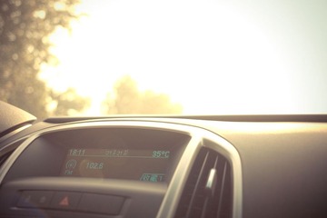 FM102.6