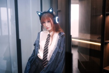 001