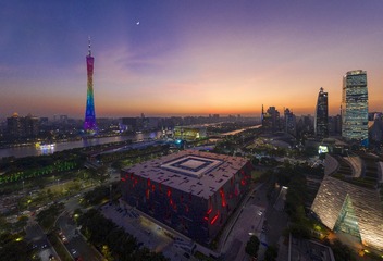 广东省博物馆晚霞