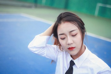 001
