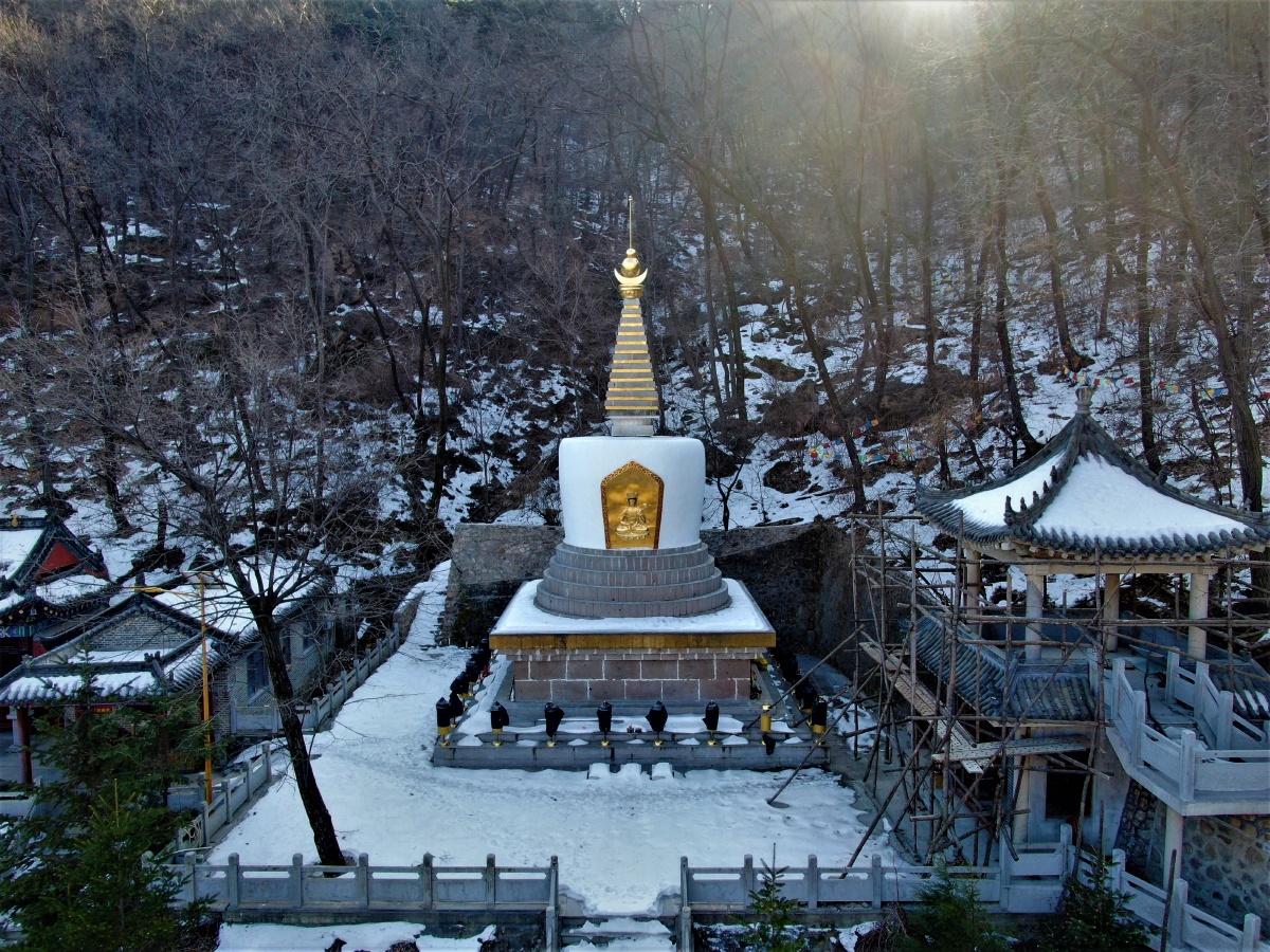 鞍山市千山在灵岩寺