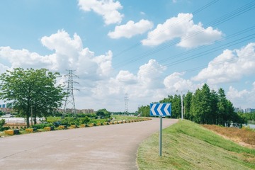 4E4F682E-BDCE-493F-BF53-54A058F1316B/L0/001
