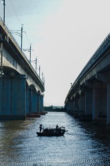 395873