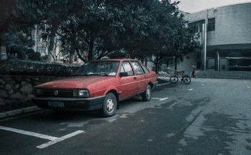 627693