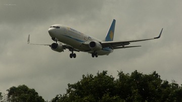 7275