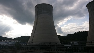 734