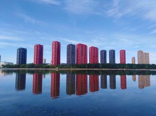 2114