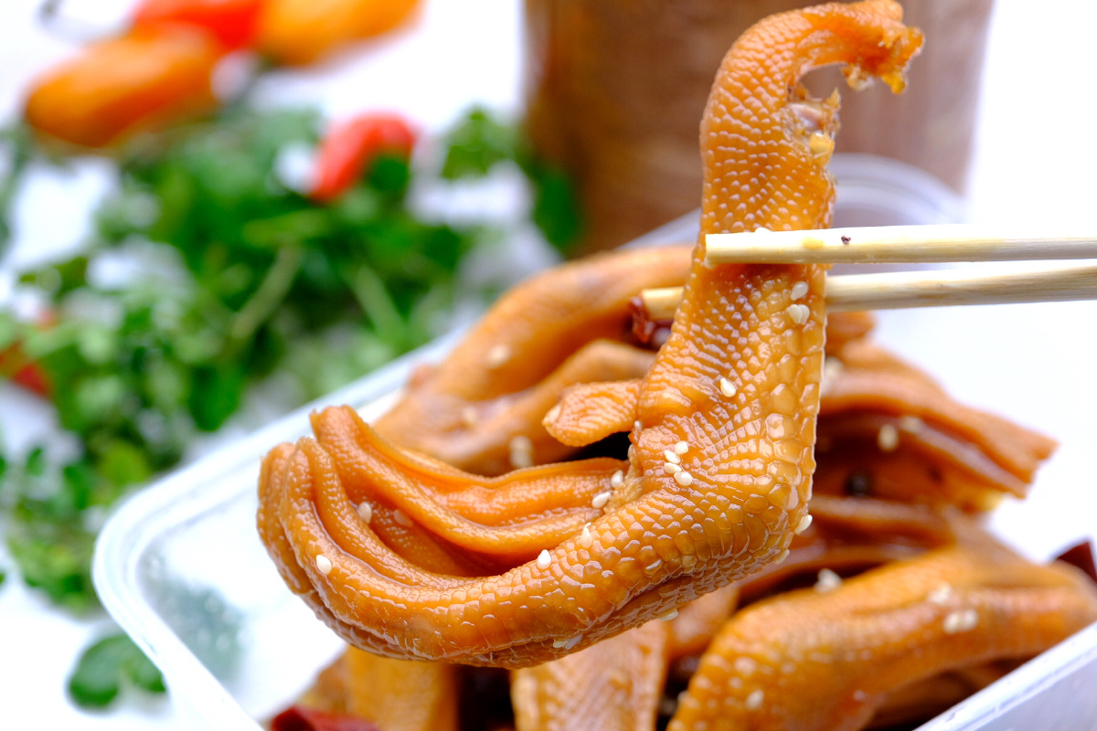 拍拍好吃的卤鸭爪