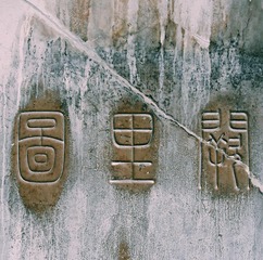 001