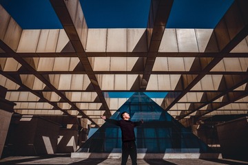 001