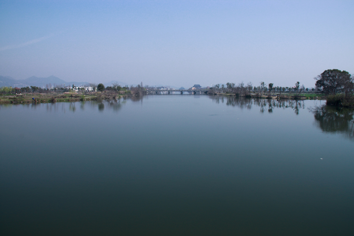 朝发广德湖夕辞它山堰