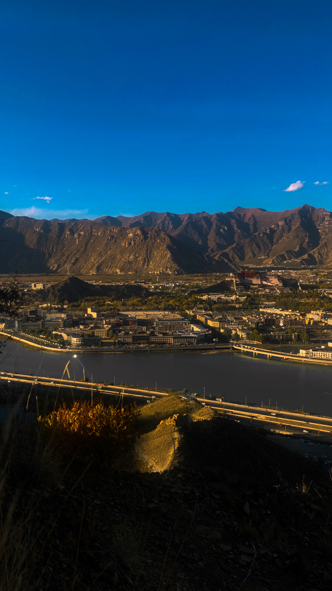 拉萨的一角 - 格热瓦索朗旺堆 - 图虫