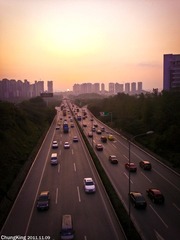 20111109207-2-1.jpg