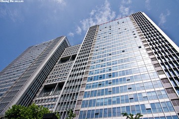 摄于 成都人南立交 · 商鼎国际