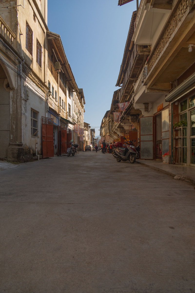 中国漫游游记 --- 梅县松口古镇(2) 松口古镇是历史上的商贸重镇,有着