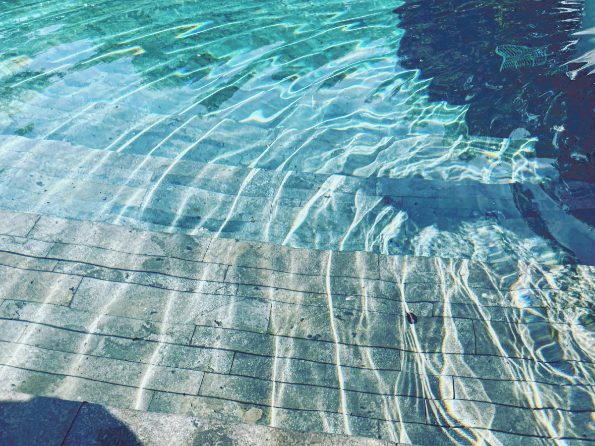泳池波纹