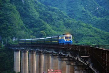 1035942
