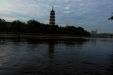 180660