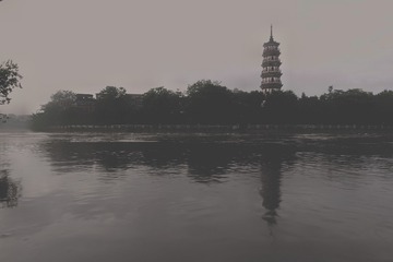 180664
