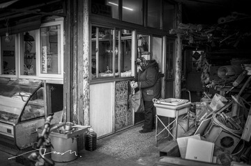 L1009300-3 copy.jpg