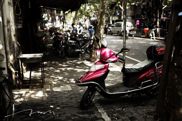 L1001249