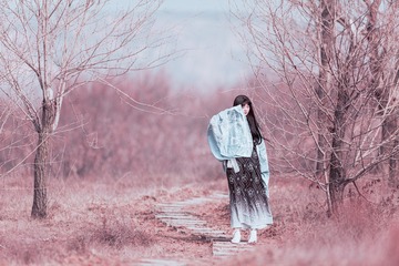 001