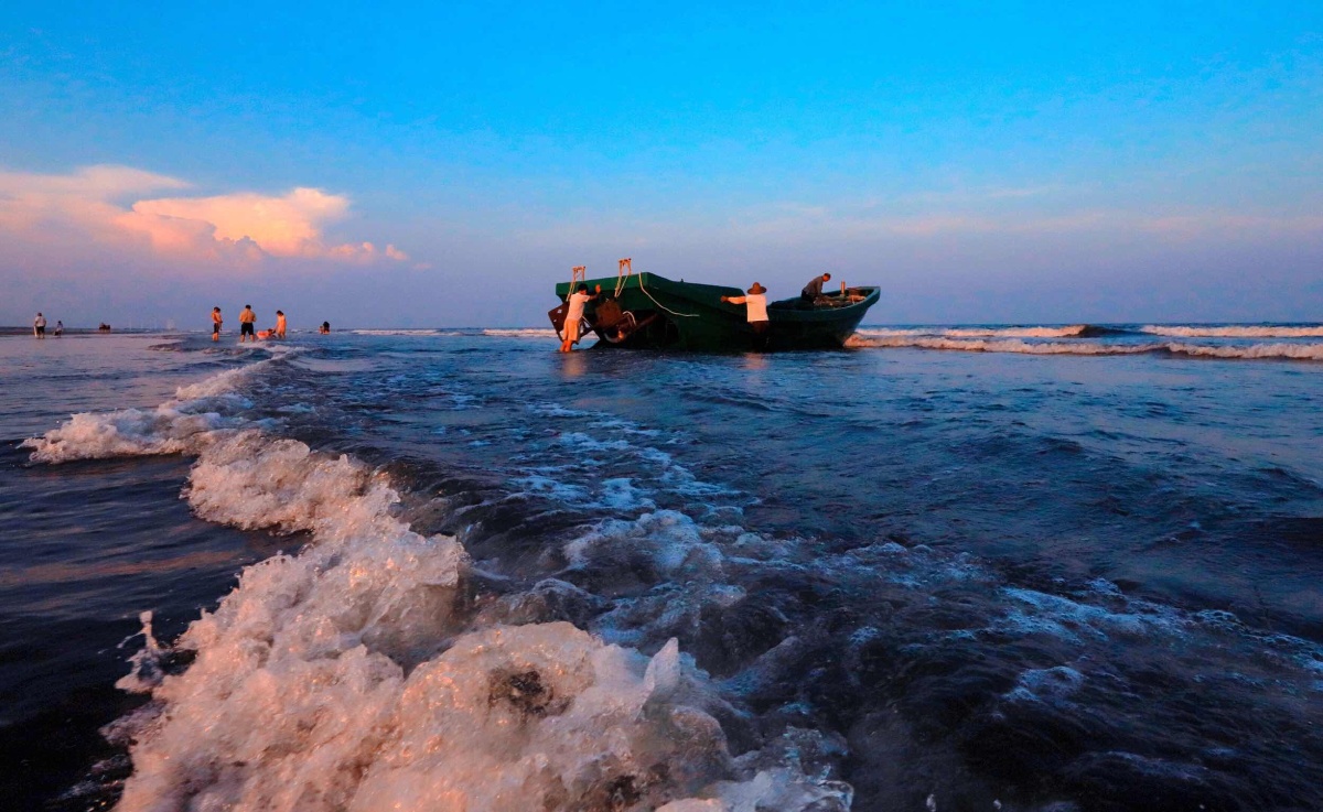 踏霞出海拍摄于湛江南三岛