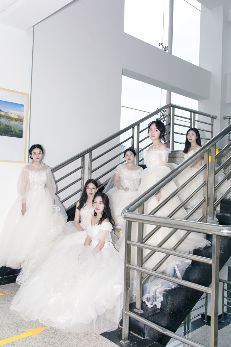毕业照[婚纱合影]