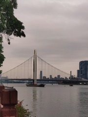 1370089