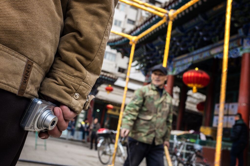 同样扫街的老大爷