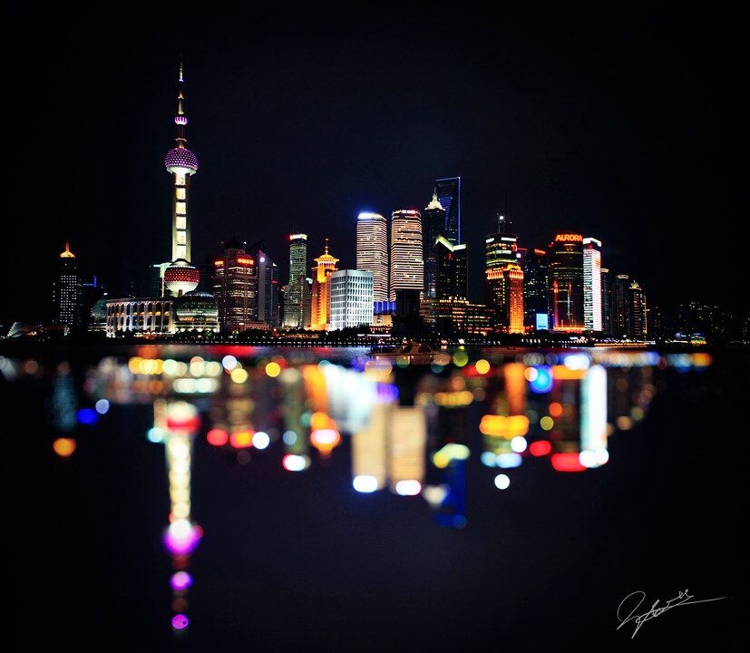 生日快乐<br />
亲爱的朱朱21岁生日快乐<br />
