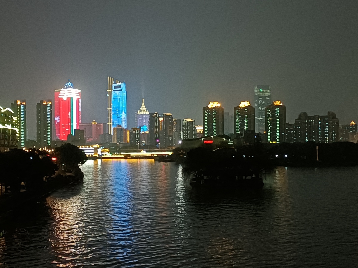 京杭大运河无锡市夜景元宵节快乐