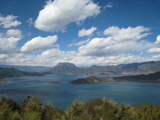 泸沽湖