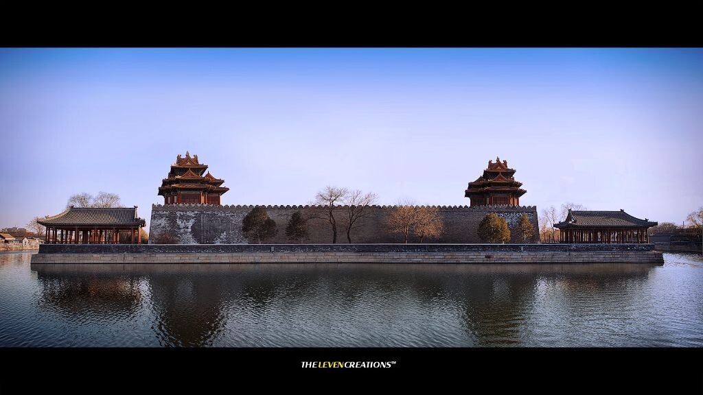 双生角楼<br />
好玩吧：）