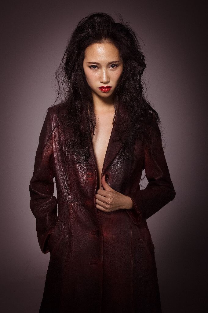 Photographs:刘奋斗FDL. Make up/Hair Stylist:东田造型Leon.