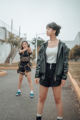 001